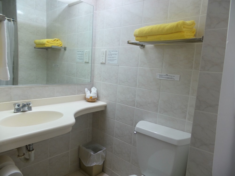 Standard Room, 1 King Bed, Ocean View