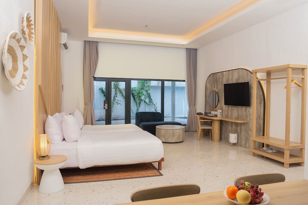 Premier Villa, Private Pool photo 3