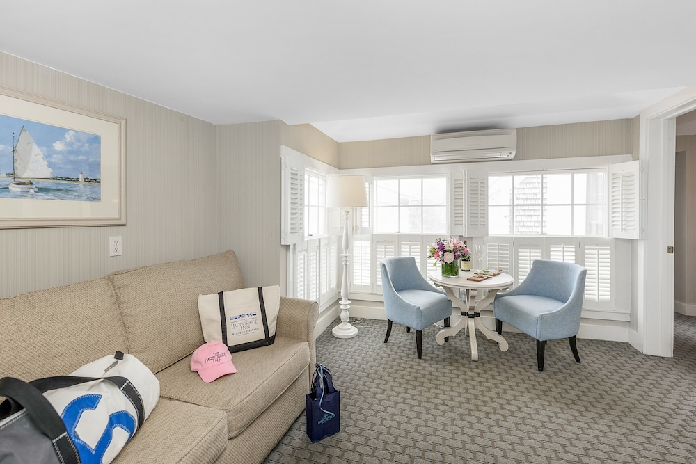 Suite, 2 Bedrooms, City View