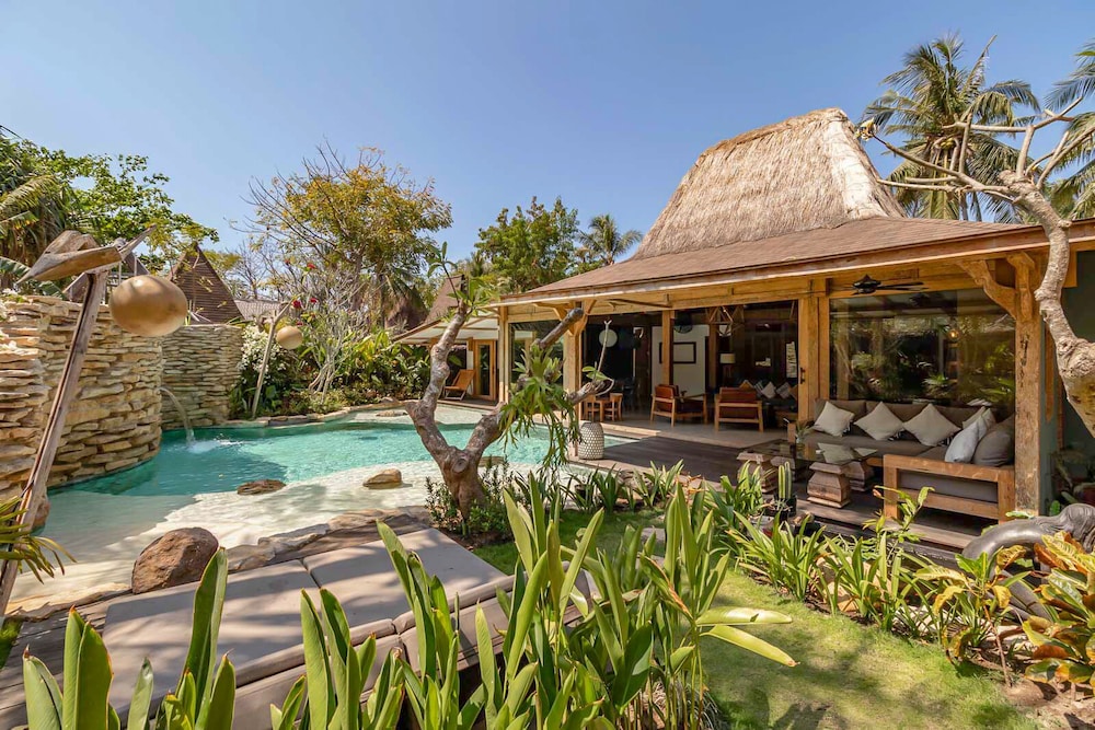 3 Bedroom Villa with Private Pool (Oscar) photo 1