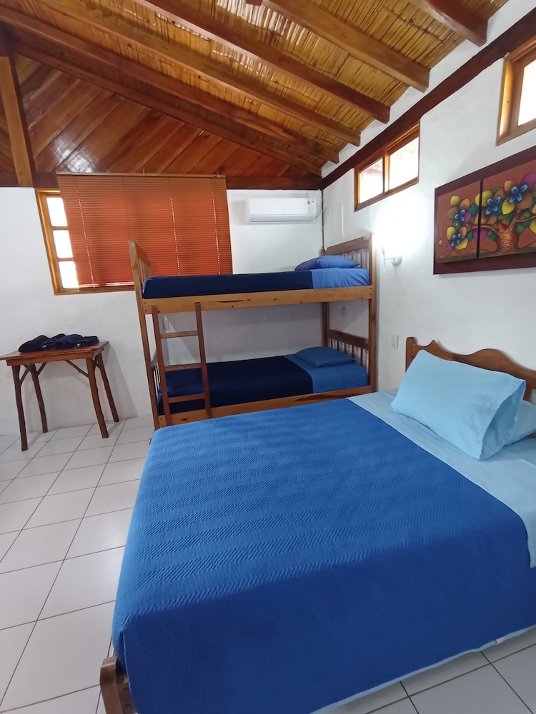 Deluxe Quadruple Room, 1 Bedroom photo 2