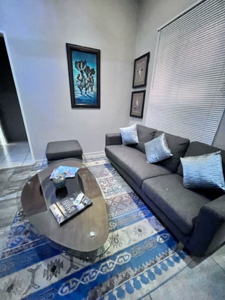 Luxury Suite photo 1
