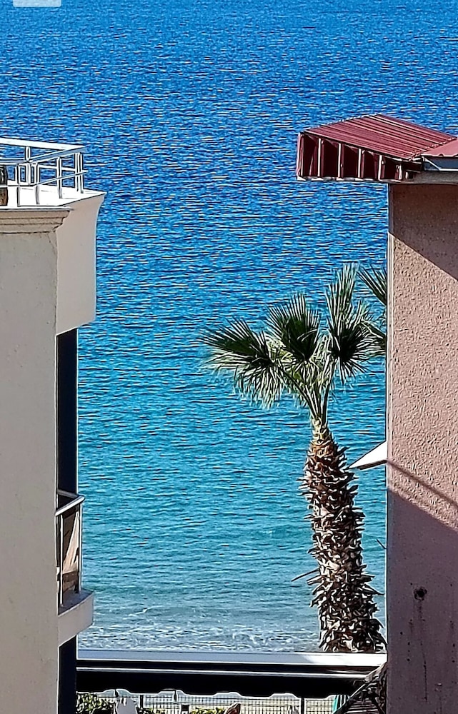 Standard Room, Partial Sea View