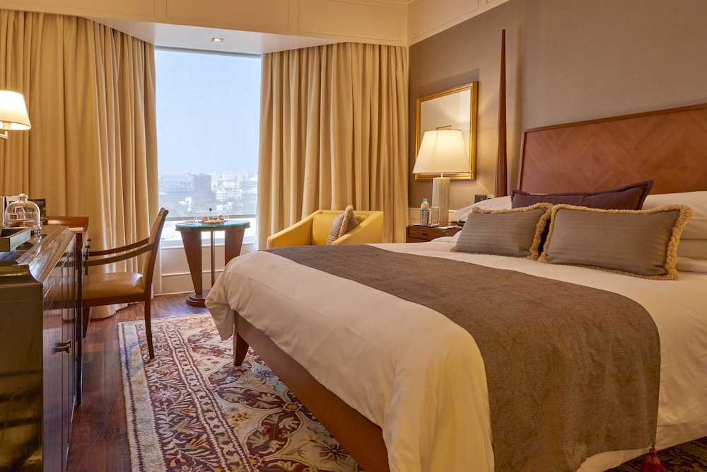 Royal Club Room - Photo 2