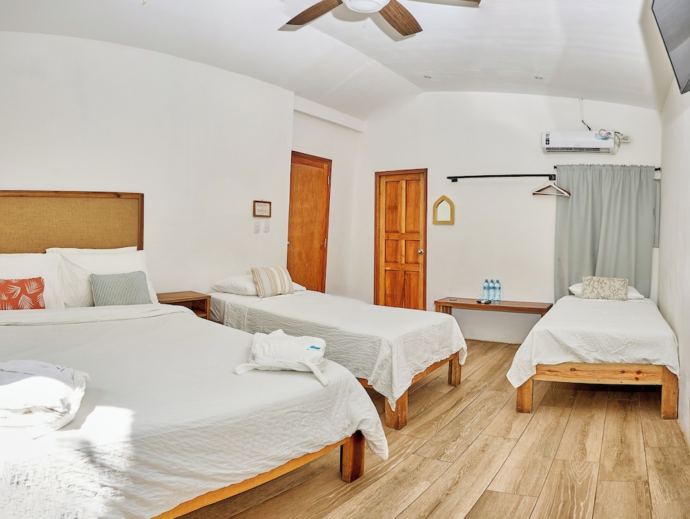 Family Quadruple Room, Sea View photo 3