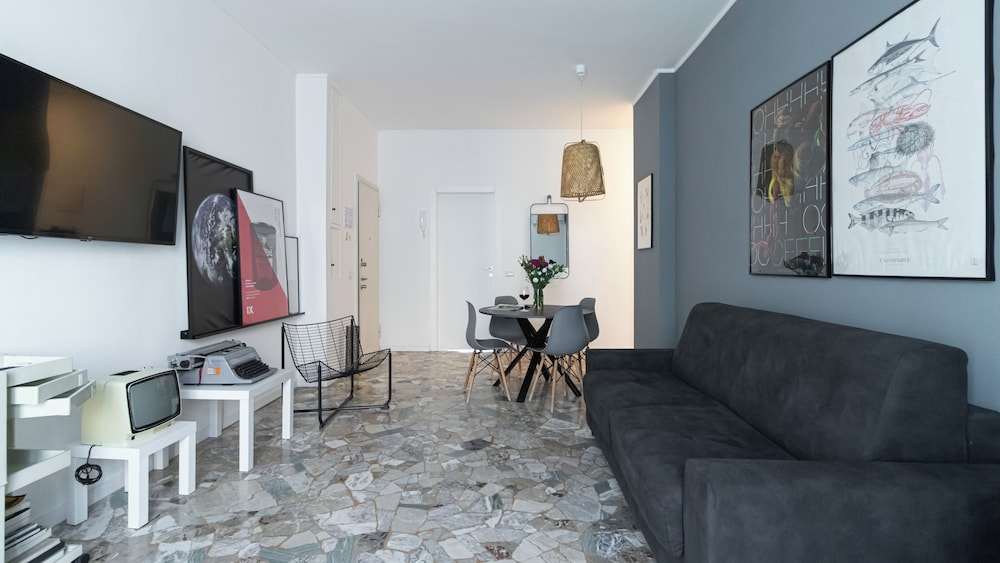 Apartment (2 Bedrooms)