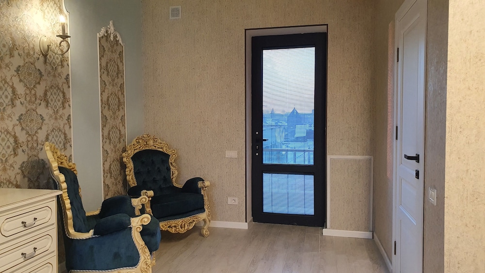 Deluxe Double Room, Balcony, City View photo 3