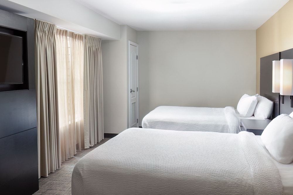 Suite, Multiple Beds - Photo 3