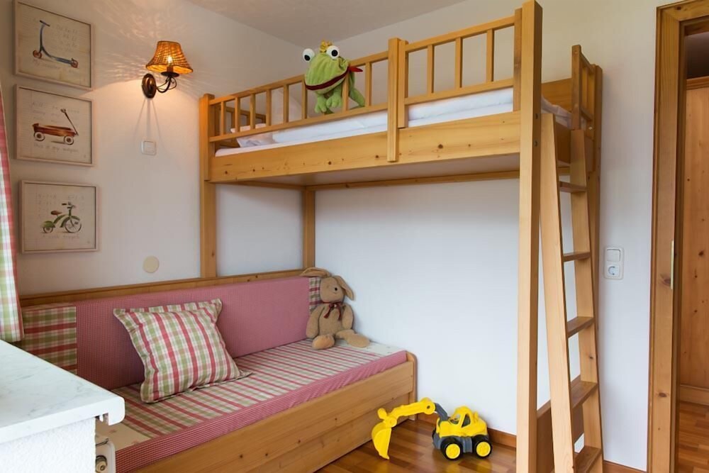 Deluxe Suite, 2 Bedrooms, Terrace, Mountain View (Chalet) photo 2