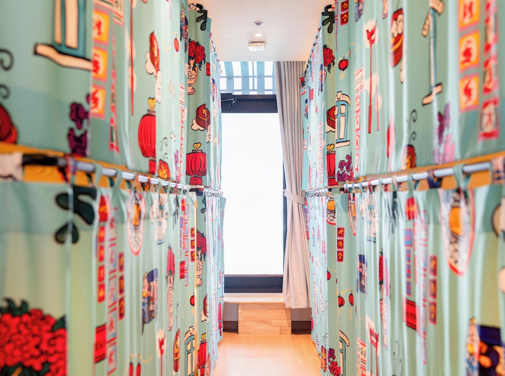 1 Person in 8-Bed Dormitory - Mixed photo 3