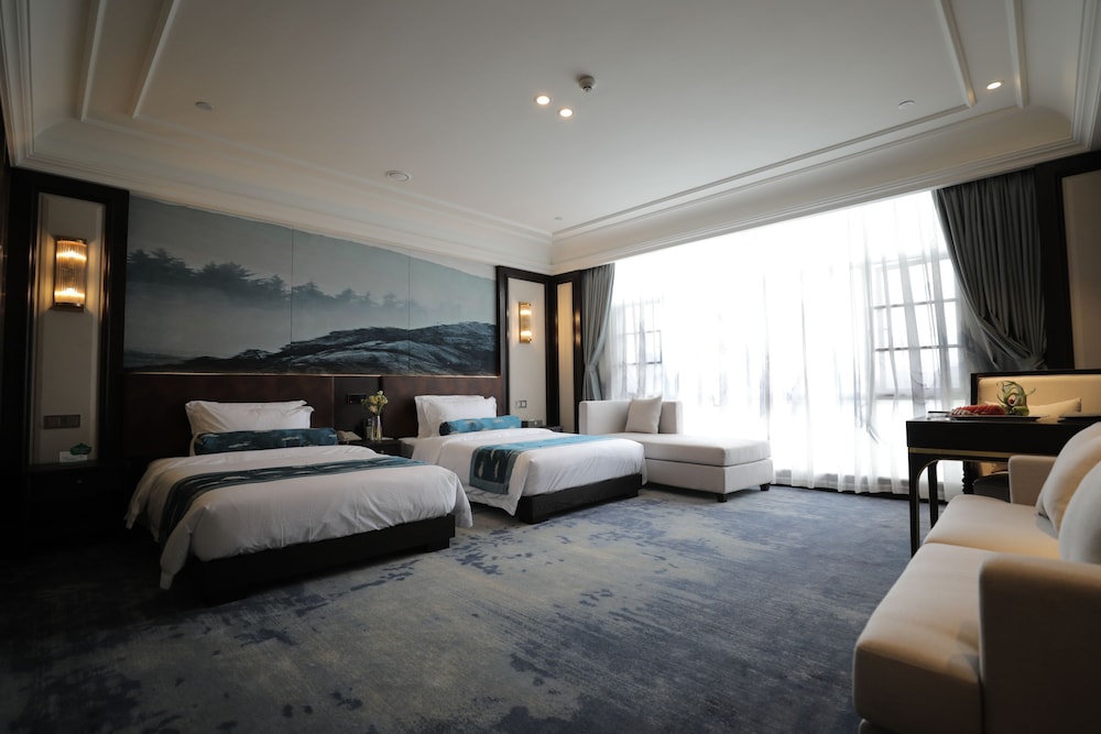 Deluxe Twin Room photo 2