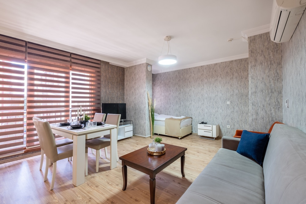 Deluxe Suite photo 1