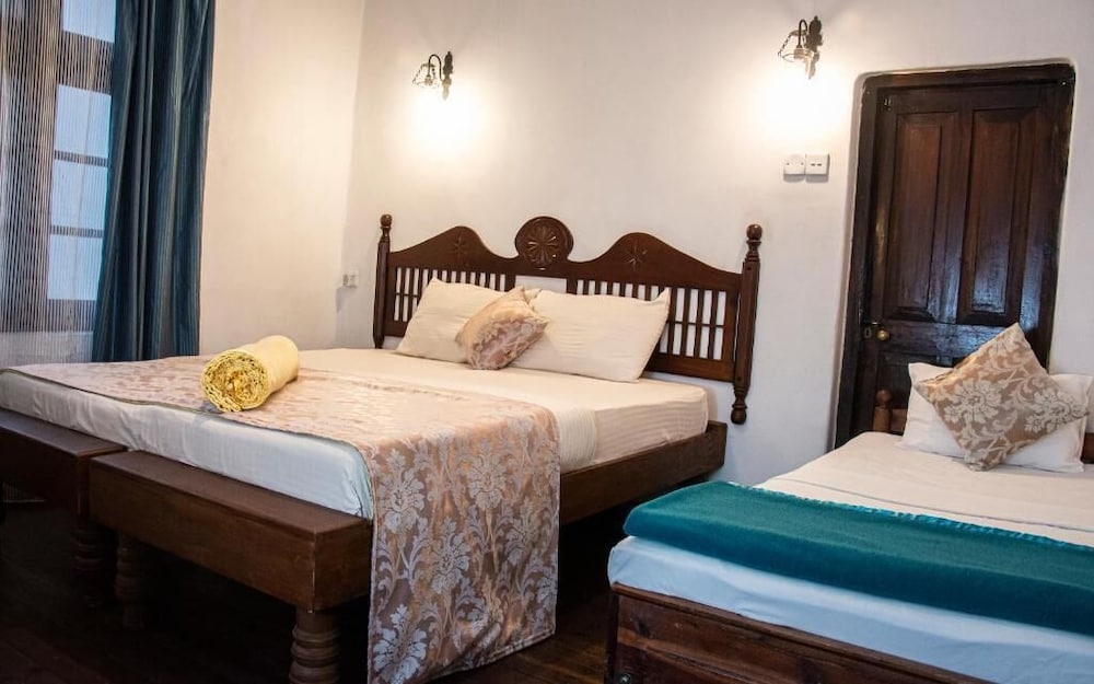 Deluxe Triple Room, Garden View