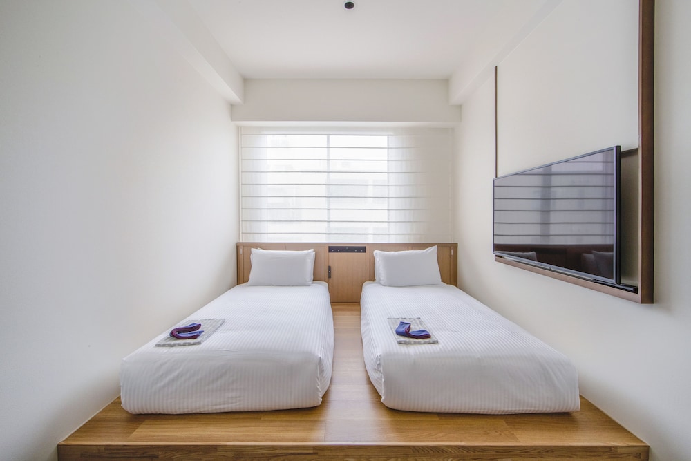 Deluxe Twin Room, Non Smoking (No cleaning Service) - Photo 3