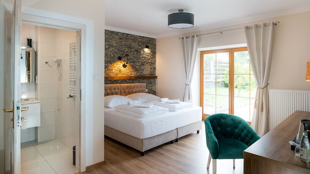 Superior Double or Twin Room - Photo 1