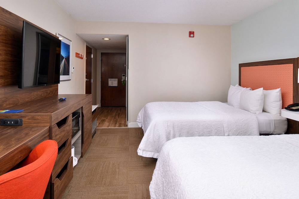 Room, 2 Queen Beds, Accessible, Non Smoking photo 2