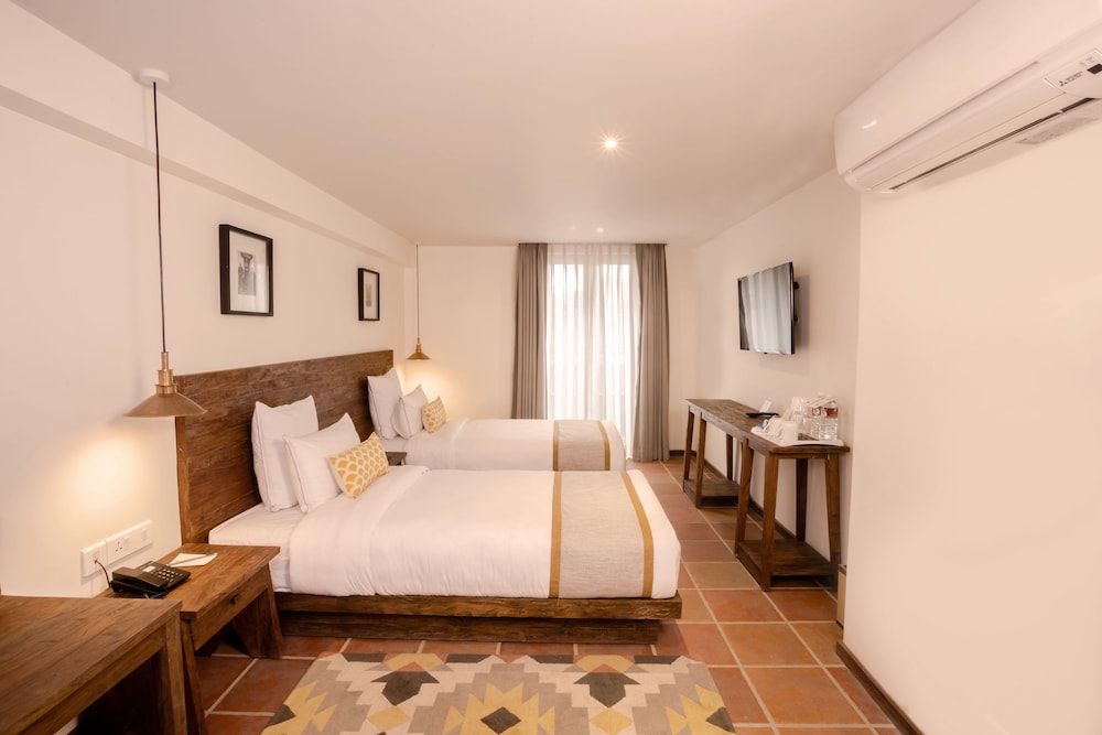 Deluxe Room - Photo 1