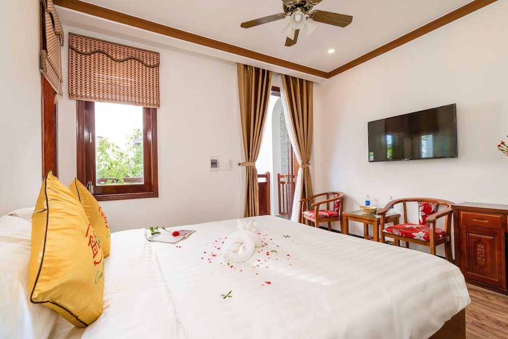 Deluxe Double Room, Balcony - Photo 2
