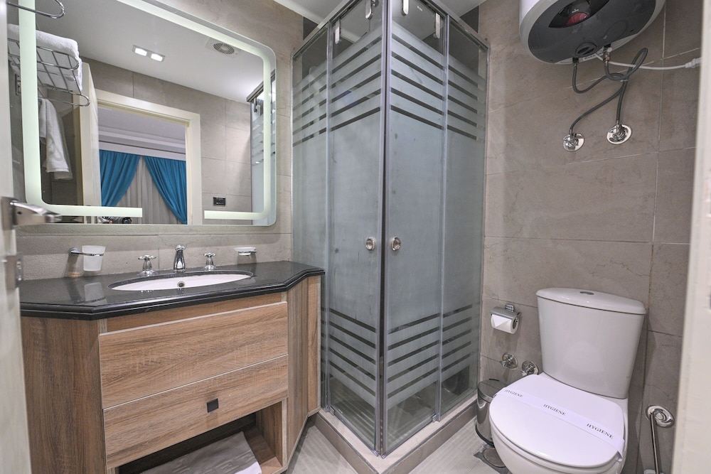 Superior Triple Room - Photo 7