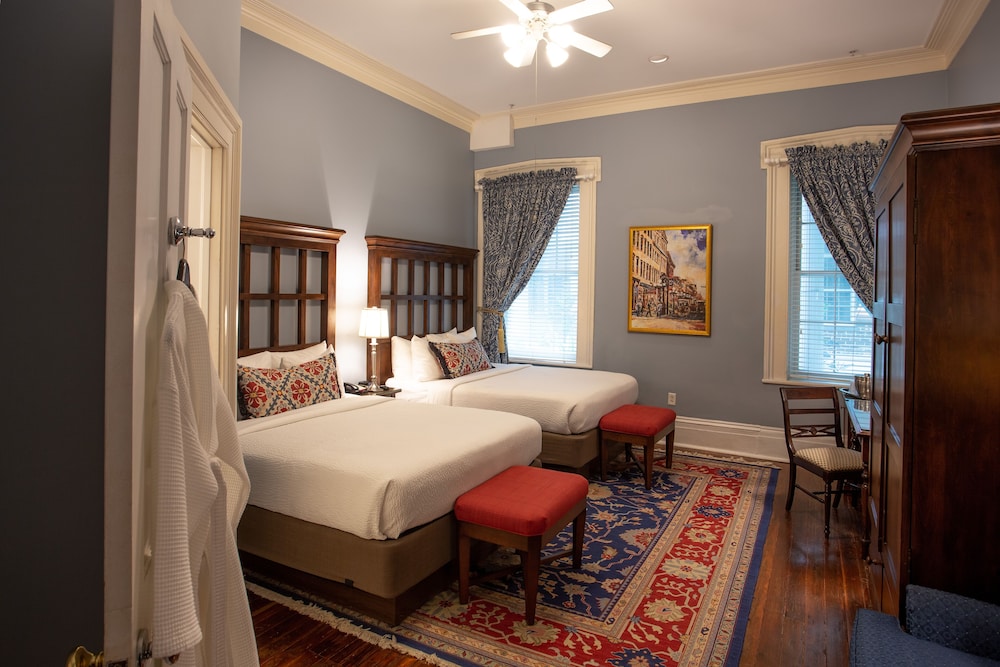 Superior Double Room, 2 Queen Beds photo 1