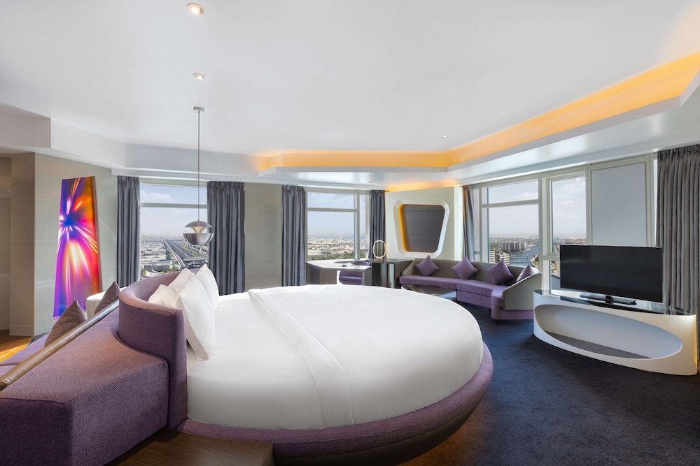 Luxury Suite (Round Bed Valor Suite)