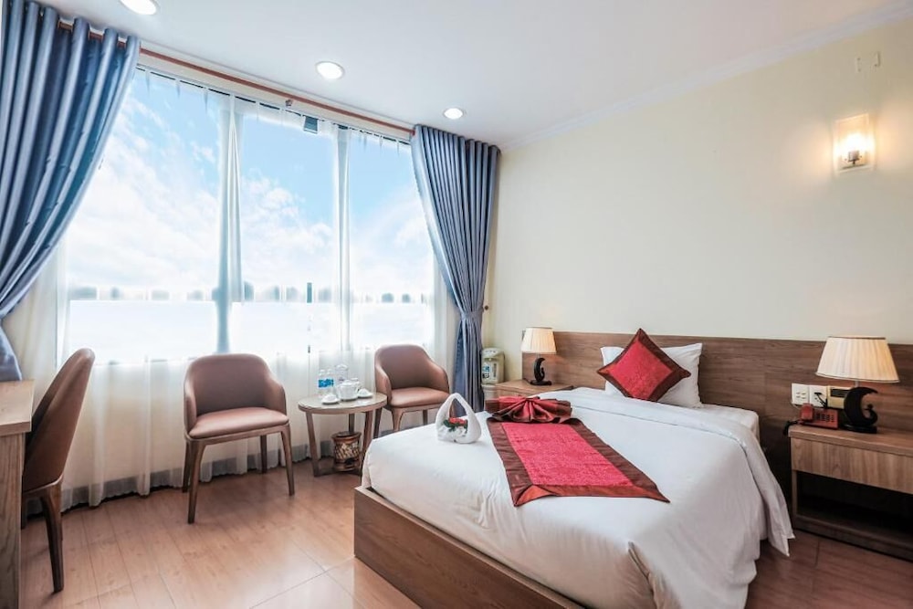 Basic Triple Room, River View