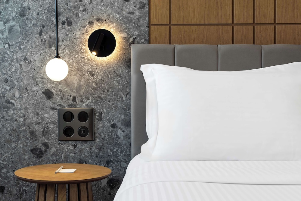 Superior Room, 1 Queen Bed (View)