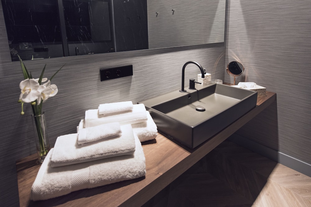 Royal Suite photo 2