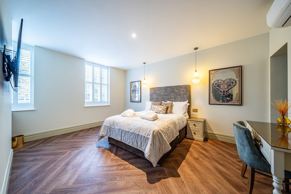 Classic Room, 1 King Bed