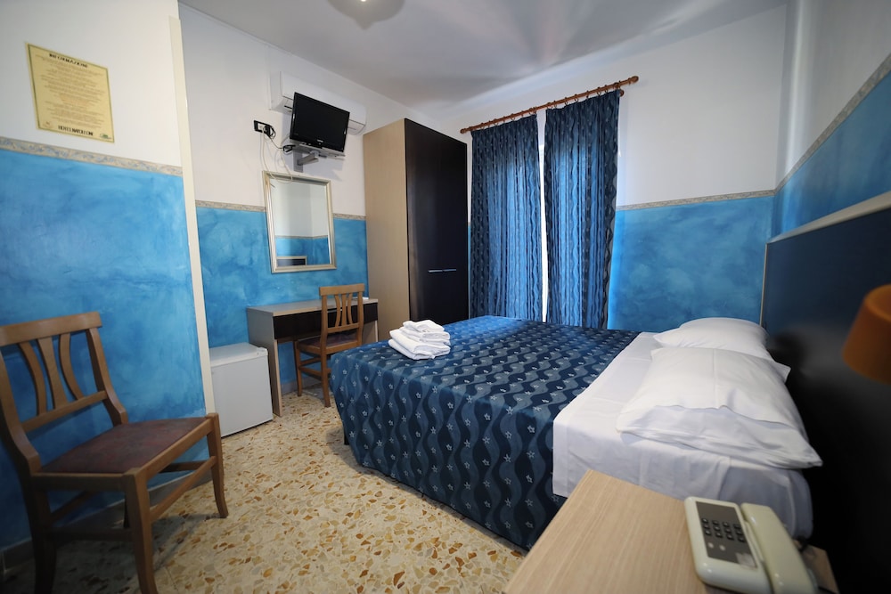 Basic Double or Twin Room