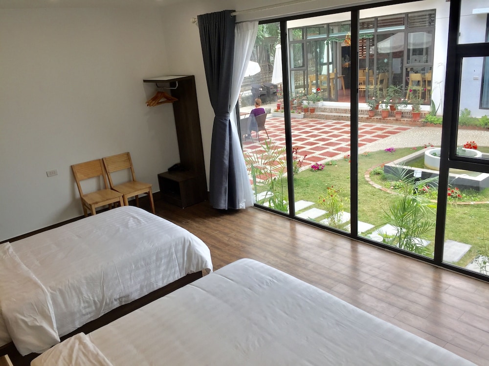 Deluxe Twin Room, Multiple Beds, Garden View photo 3