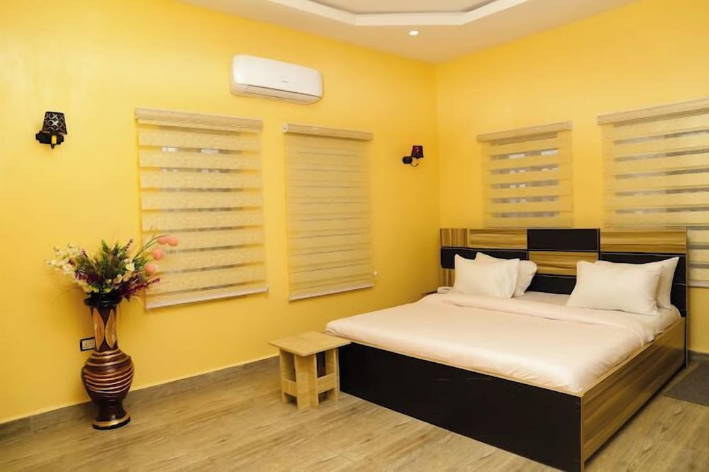 Deluxe Room, Balcony, City View