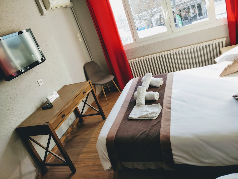 Comfort Triple Room
