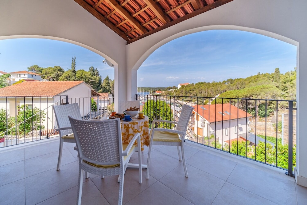 House (Mila - Private Pool & Seaview - H(8)) photo 2