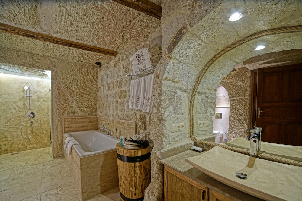Family Suite - Photo 8