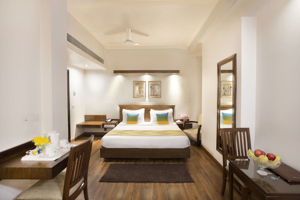 Deluxe Suite - Photo 5