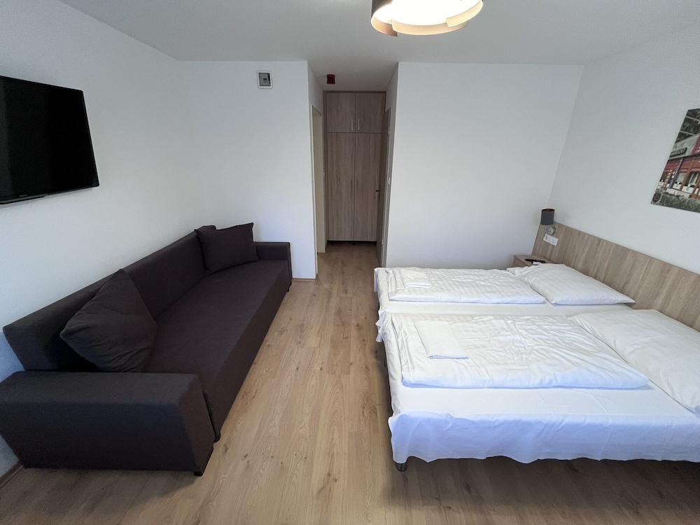 Superior Room, Multiple Beds photo 3