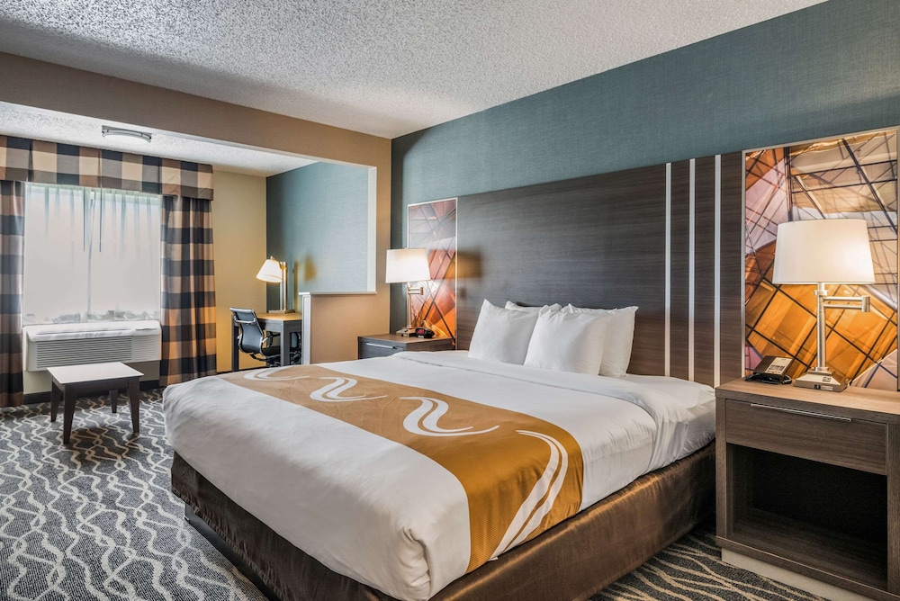 Standard Room, 1 King Bed - Photo 1