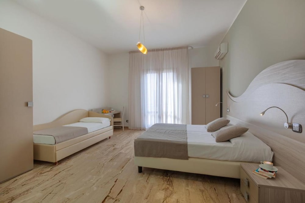 Superior Triple Room, Non Smoking, Balcony
