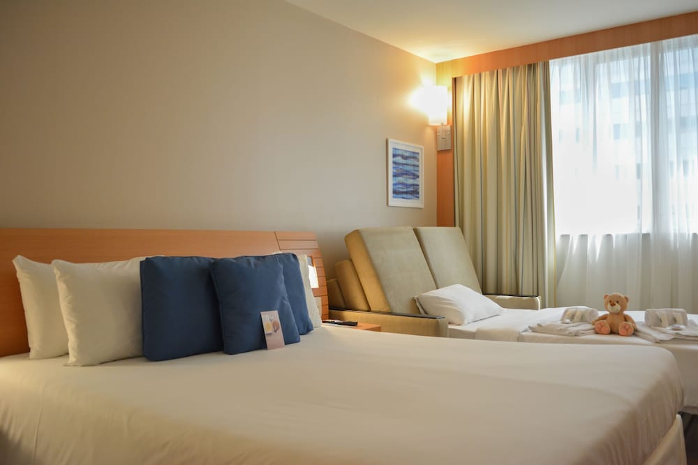 Superior Apartment, 1 Queen Bed With Sofa Bed, Partial Sea View