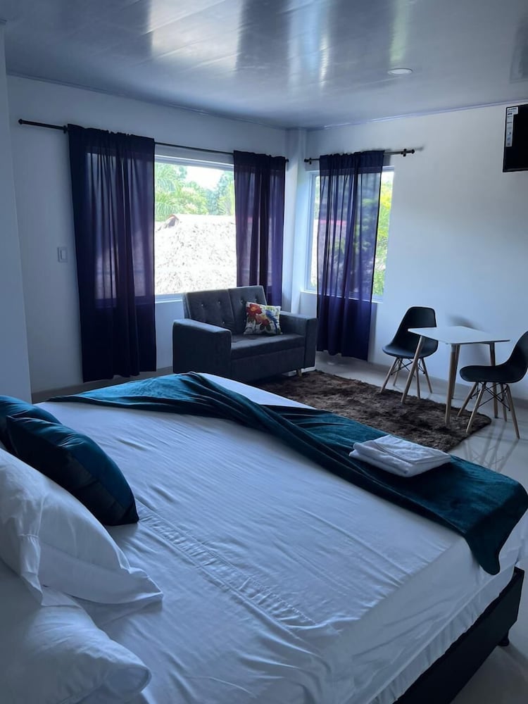 Deluxe Room, Beach View photo 2