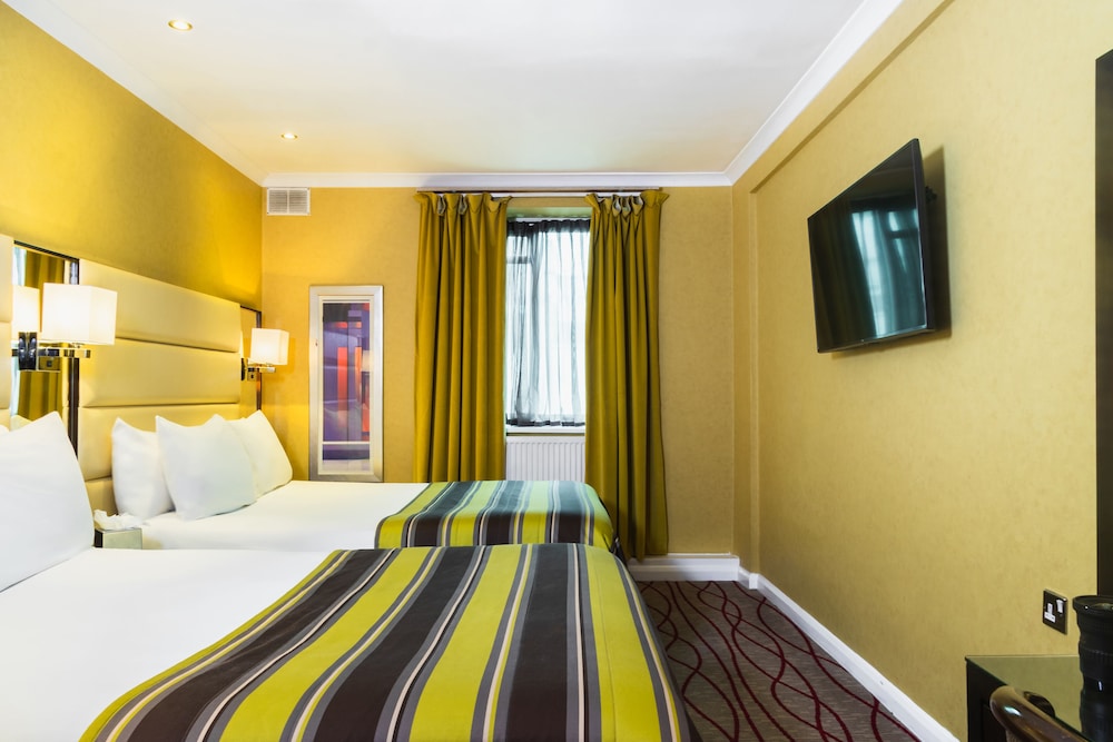 Deluxe Quadruple Room photo 3