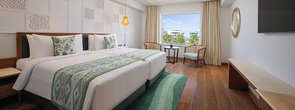 Deluxe Room, 1 King Bed