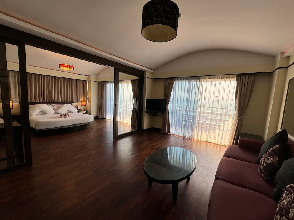 Junior Suite, 1 Bedroom, Sea View, Tower
