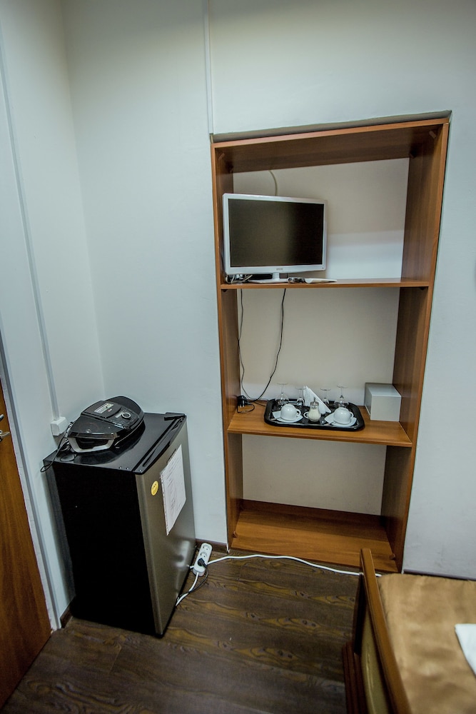 Economy Single Room, Shared Bathroom (6) photo 2