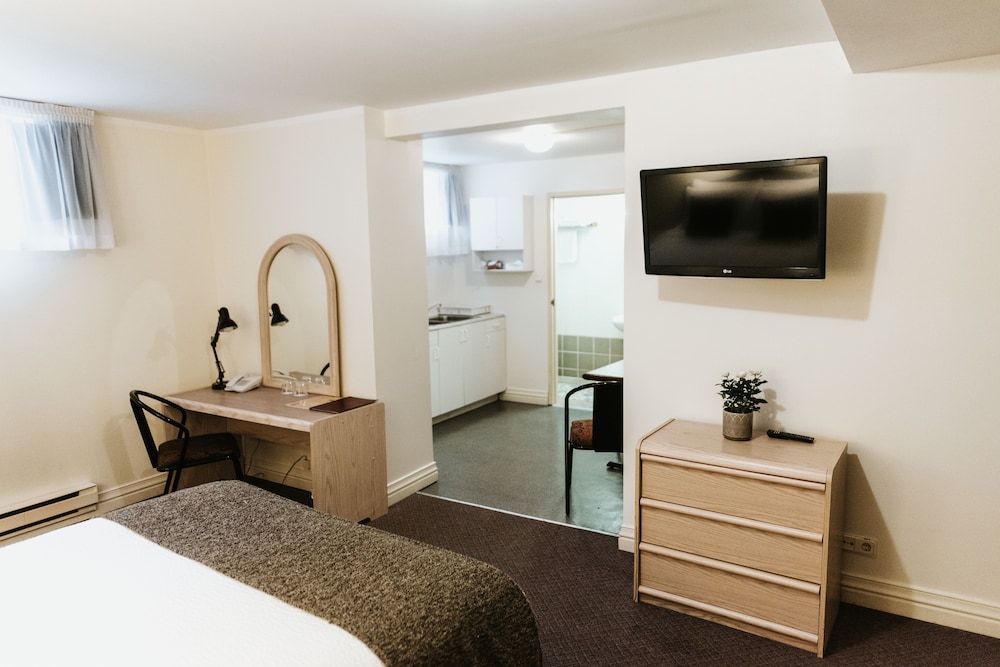 Budget Double Room photo 2