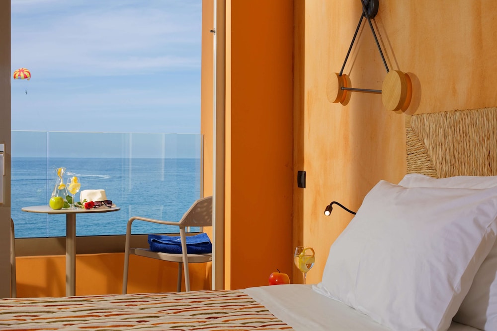 Standard Double or Twin Room, Sea View
