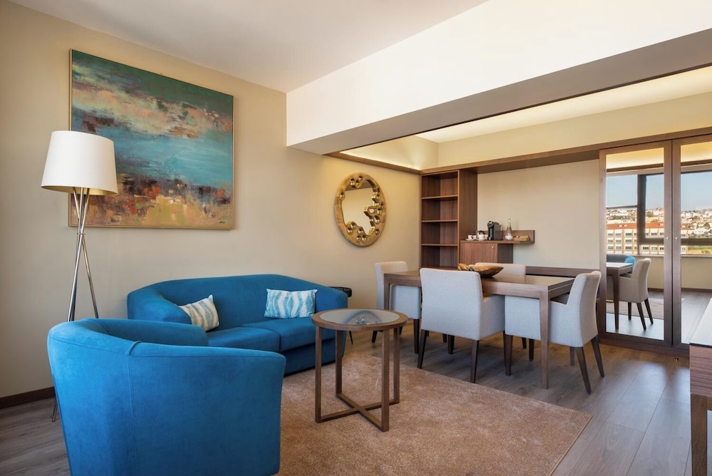 Deluxe Suite (Spa | Parking)