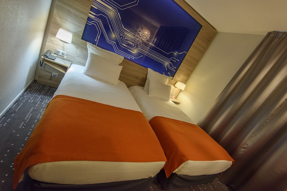 Classic Twin Room, 2 Twin Beds (Twinnable request 48h before arrival) photo 2