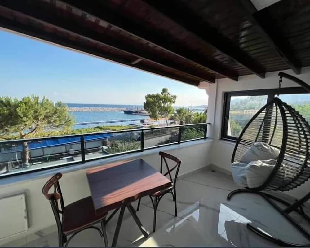 Deluxe Suite, Balcony, Sea View photo 3